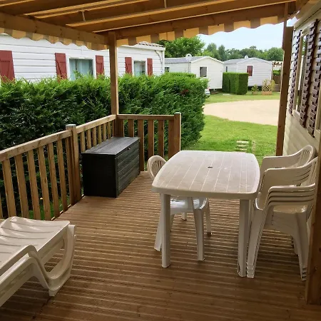Ferienhaus Bungalow With 3 Bedrooms In With Shared Pool Enclosed Garden And Wifi 2 Km From The Beach Les Mathes