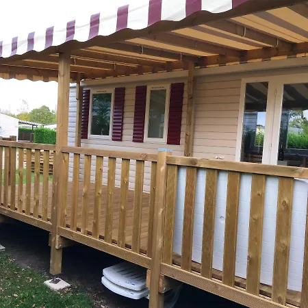 Bungalow With 3 Bedrooms In With Shared Pool Enclosed Garden And Wifi 2 Km From The Beach *